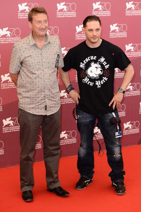 Steven Knight در صحنه فیلم سینمایی لاک به همراه تام هاردی