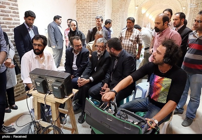 بهروز شعیبی در صحنه سریال تلویزیونی پرده‌نشین