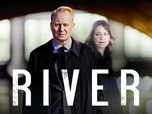 استلان اسکارشگورد در صحنه سریال تلویزیونی River به همراه Nicola Walker