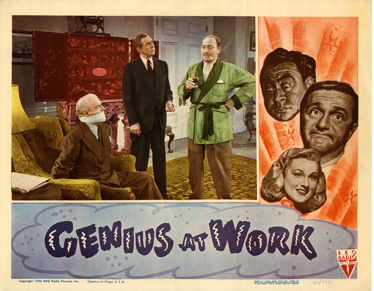 Forbes Murray در صحنه فیلم سینمایی Genius at Work به همراه والی براون، Lionel Atwill، Anne Jeffreys، Alan Carney و Bela Lugosi