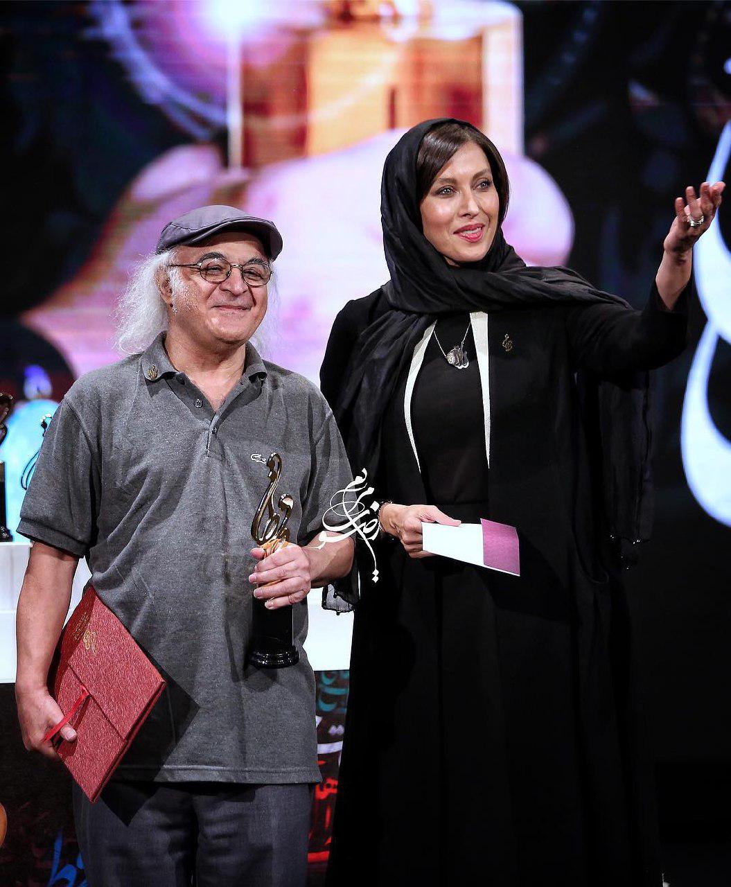 فریدون جیرانی، نویسنده و کارگردان سینما و تلویزیون - عکس جشنواره به همراه مهتاب کرامتی
