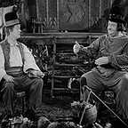  فیلم سینمایی لورل و هاردی در دخترکولی به کارگردانی Hal Roach و Charley Rogers و James W. Horne