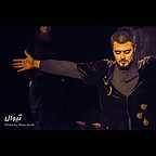 تصویری از علی مسلمی، بازیگر و تدوینگر سینما و تلویزیون در حال بازیگری سر صحنه یکی از آثارش