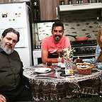 تصویری از پریسا مقتدی، بازیگر سینما و تلویزیون در پشت صحنه یکی از آثارش به همراه سیدمهرداد ضیایی