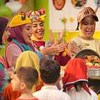  برنامه تلویزیونی دوقلوها در شهر پنج ستاره به کارگردانی جمشید بیات ترک