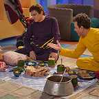  برنامه تلویزیونی دوقلوها در شهر پنج ستاره به کارگردانی جمشید بیات ترک