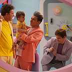  برنامه تلویزیونی دوقلوها در شهر پنج ستاره به کارگردانی جمشید بیات ترک