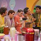  برنامه تلویزیونی دوقلوها در شهر پنج ستاره به کارگردانی جمشید بیات ترک