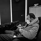 تصویری از مهران بستانی، دستیار صحنه و طراح صحنه سینما و تلویزیون در پشت صحنه یکی از آثارش