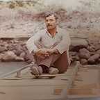 تصویری از صفر عبدلی، گروه فیلمبرداری و دستیار دوم فیلمبردار سینما و تلویزیون در پشت صحنه یکی از آثارش