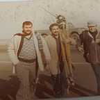 تصویری از صفر عبدلی، گروه فیلمبرداری و دستیار دوم فیلمبردار سینما و تلویزیون در پشت صحنه یکی از آثارش