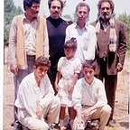 تصویری از رضا غمخوار (غفار رضایی)، مدیر تولید و بازیگر سینما و تلویزیون در پشت صحنه یکی از آثارش