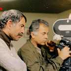 تصویری از رضا غمخوار (غفار رضایی)، مدیر تولید و بازیگر سینما و تلویزیون در پشت صحنه یکی از آثارش