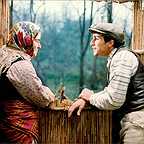  فیلم سینمایی دخترک کنار مرداب به کارگردانی علی ژکان