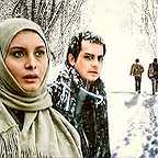 پوستر سریال تلویزیونی خط شکن با حضور مریم کاویانی و حامد کمیلی