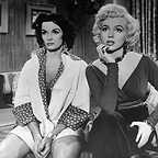  فیلم سینمایی Gentlemen Prefer Blondes با حضور مریلین مونرو و Jane Russell