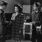  فیلم سینمایی Miss Annie Rooney با حضور Shirley Temple، Dickie Moore و Roland Dupree