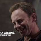  فیلم سینمایی Sharknado 5: Global Swarming با حضور Ian Ziering