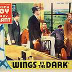  فیلم سینمایی Wings in the Dark با حضور کری گرانت، میرنا لوی، Russell Hopton و Roscoe Karns