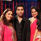  سریال تلویزیونی Koffee with Karan با حضور Madhuri Dixit، Sonakshi Sinha و Karan Johar