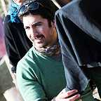 تصویری از کریم امینی، بازیگر و دستیار کارگردان سینما و تلویزیون در پشت صحنه یکی از آثارش