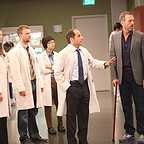  سریال تلویزیونی دکتر هاوس با حضور Hugh Laurie، Odette Annable، Peter Jacobson، Charlyne Yi و Jesse Spencer