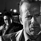  فیلم سینمایی شهر گناه با حضور بروس ویلیس و مایکل مدسن