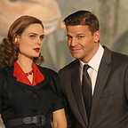 سریال تلویزیونی استخوان ها با حضور David Boreanaz و Emily Deschanel