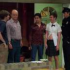  سریال تلویزیونی That '70s Show با حضور Ashton Kutcher، Kurtwood Smith، Bret Harrison، Wilmer Valderrama و Topher Grace