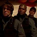  سریال تلویزیونی دروازه ستارگان اس جی-۱ با حضور Christopher Judge، Richard Dean Anderson و Michael Shanks