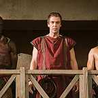  سریال تلویزیونی اسپارتاکوس: خدایان میدان نبرد با حضور John Hannah، Dustin Clare و پیتر منسا