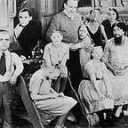  سریال تلویزیونی Freaks با حضور Tod Browning، Josephine Joseph، Johnny Eck و Peter Robinson