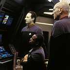  فیلم سینمایی پیشتازان فضا: نمسیس با حضور Patrick Stewart، برنت اسپاینر و LeVar Burton