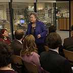  سریال تلویزیونی اداره با حضور کتی بیتس، رین ویلسون، Kate Flannery و اسکار نونز