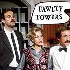  سریال تلویزیونی برج های فاولتی با حضور جان کلیز، Andrew Sachs و Connie Booth