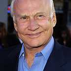  فیلم سینمایی نردبان 49 با حضور Buzz Aldrin