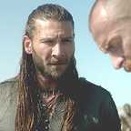  سریال تلویزیونی بادبان های سیاه با حضور توبی استیفنز و Zach McGowan