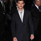  فیلم سینمایی گرگ و میش: ماه نو با حضور Taylor Lautner
