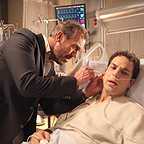  سریال تلویزیونی دکتر هاوس با حضور Hugh Laurie و Skylar Astin