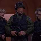  سریال تلویزیونی دروازه ستارگان اس جی-۱ با حضور Amanda Tapping، Richard Dean Anderson و Michael Shanks