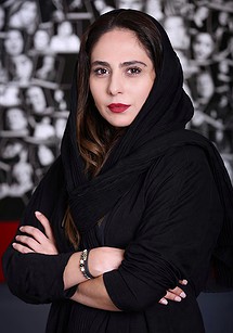 رعنا آزادی‌ور