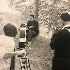 تصویری از مهران چراغعلی، بازیگر و مدیر فیلم برداری سینما و تلویزیون در حال بازیگری سر صحنه یکی از آثارش