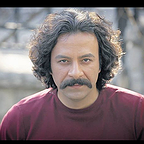 تصویری از حسام منظور، بازیگر سینما و تلویزیون در حال بازیگری سر صحنه یکی از آثارش