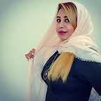 تصویری از فرناز طباطبائی، بازیگر سینما و تلویزیون در حال بازیگری سر صحنه یکی از آثارش