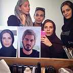 تصویری از پژمان بیوک سینما و تلویزیون در حال بازیگری سر صحنه یکی از آثارش