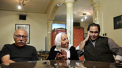 درگذشت مامان اتی سینمای ایران/ تصادف شدید خبرنگار تلویزیون/ پریناز ایزدیار همبازی امیر جدیدی شد