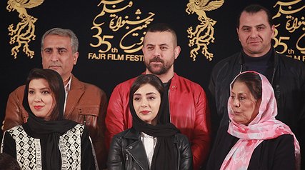 تصاویری از فرش قرمزهای روز دوم کاخ مردمی جشنواره فجر
