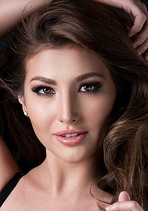 Nathalie Hart