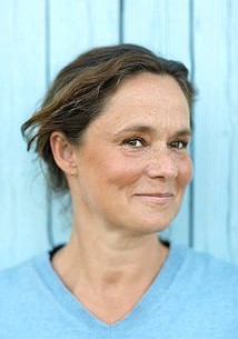 Pernilla August