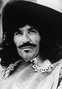 Frank Finlay